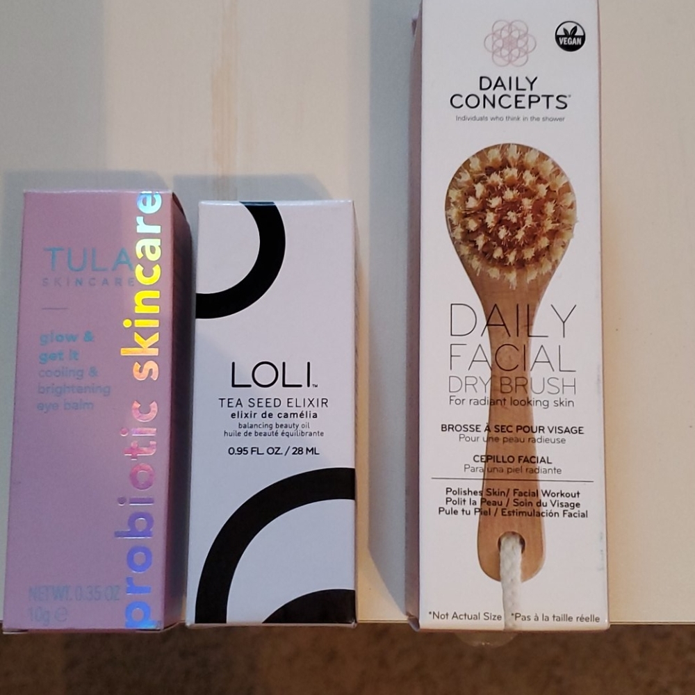 Fab Fit Fun winter 2020 bundle!